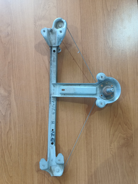 Macara Geam 4 Portiere,spate,dreapta,Manuala Opel ASTRA H 2004 - 2012