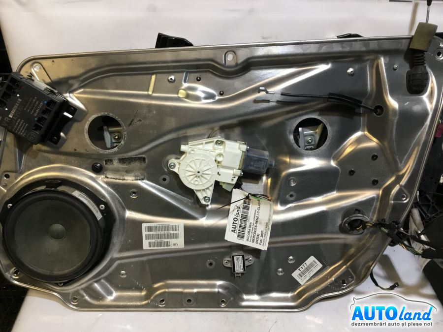 Macara Geam A2048200242 Electrica, Dreapta Fata Mercedes-Benz C-CLASS W204 2007