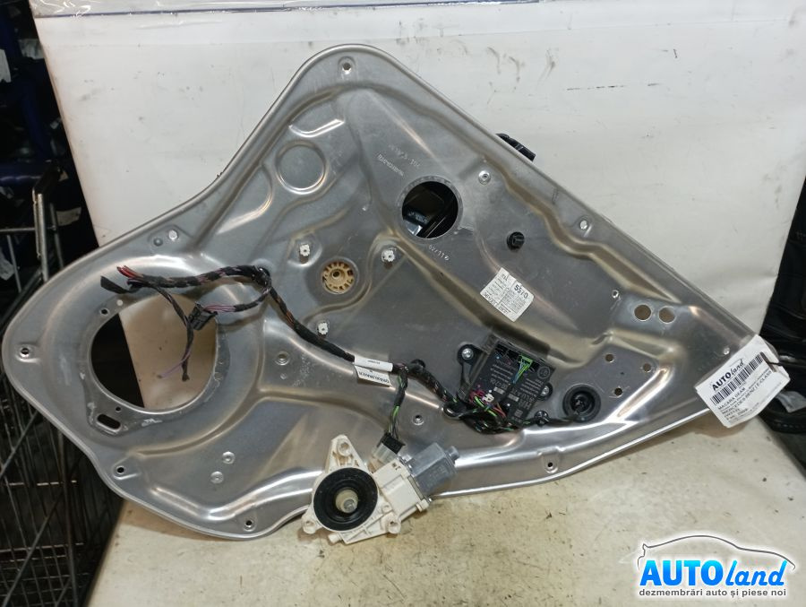 Macara Geam A2048200642 Dreapta Spate Electrica cu Motoras Mercedes-Benz E-CLASS W212 2009