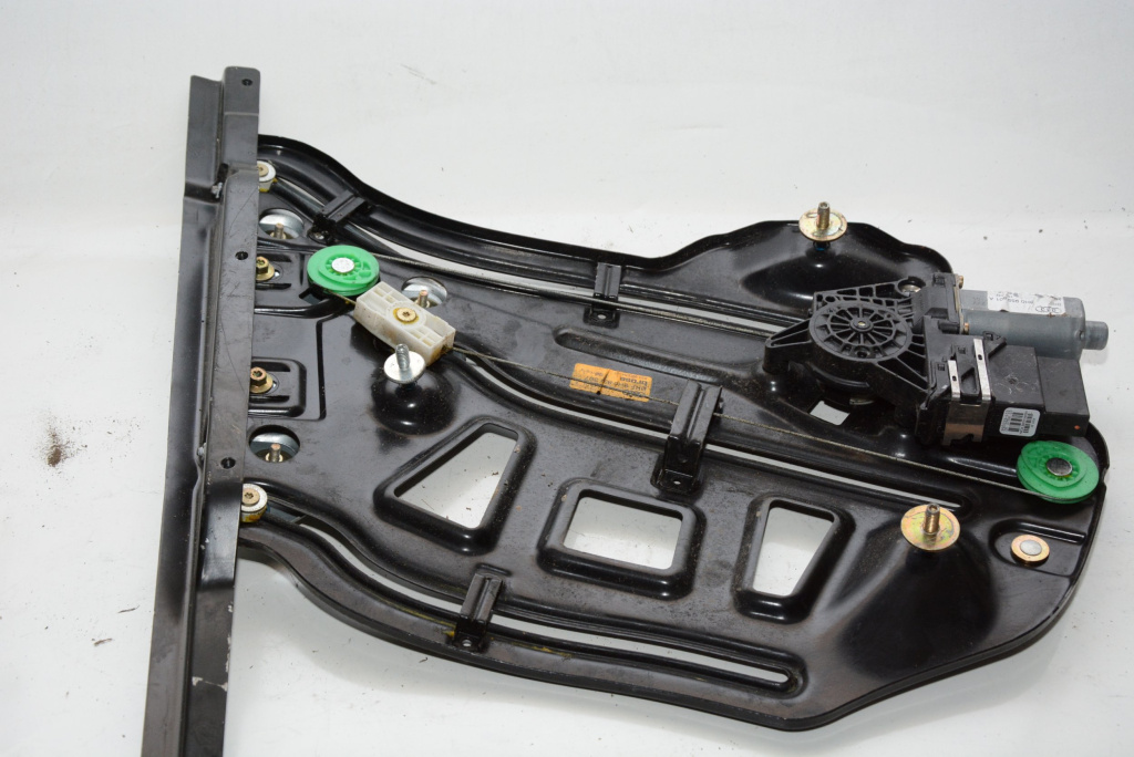 Macara Geam Audi A4 B6 (8E) 2000-2004 4 Portiere Spate Stanga Electrica 8H0839397