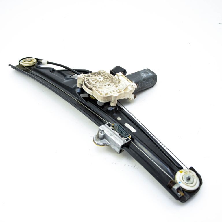 Macara Geam Bmw 5 (E60, E61) 2003-2010 530 D M57 D30 (306D2) Motorina 4 Portiere Spate Dreapta Electrica 7034388S, 7075674E