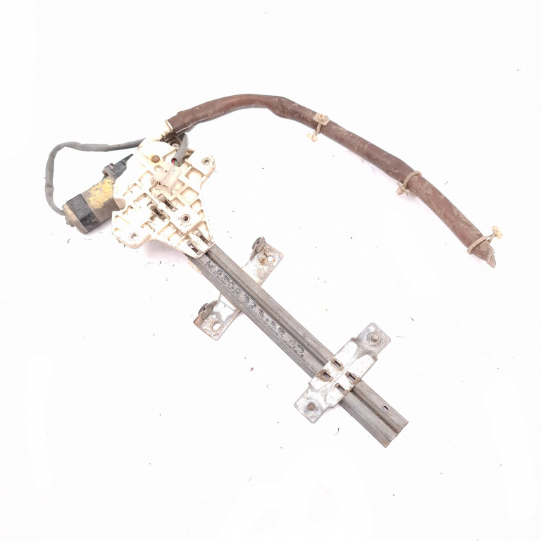 Macara Geam Dreapta,Electrica,spate Mazda 323 (FA) 1977 - 1982