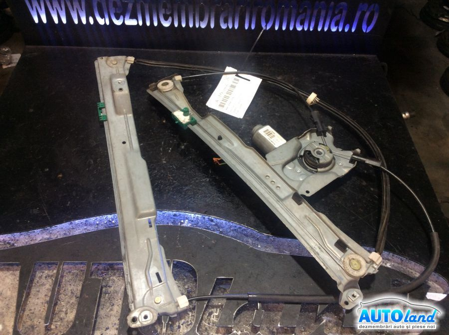 Macara Geam Dreapta Fata, 2 usi Renault CLIO III BR0/1,CR0/1 2005