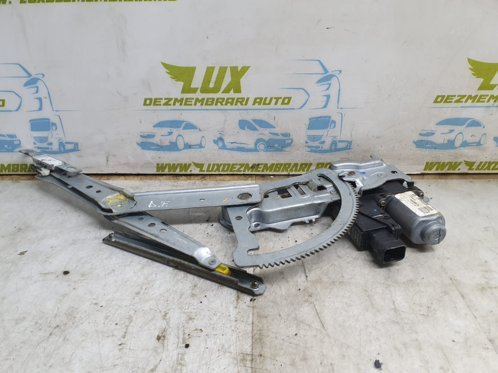 Macara geam dreapta fata 24466594 Opel Corsa C [2000 - 2003]