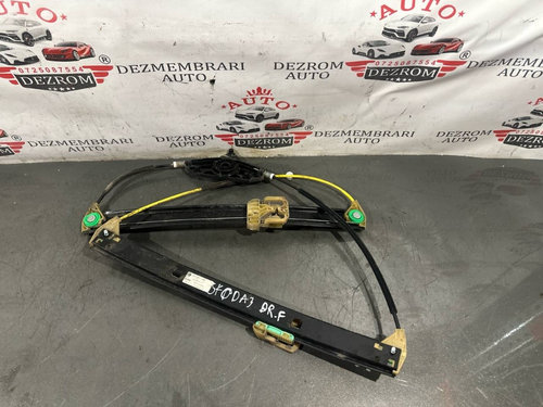 Macara geam dreapta fata 5E0837462 Skoda Octavia III Combi (5E5) 2.0 TSI RS 245 cai DLBA
