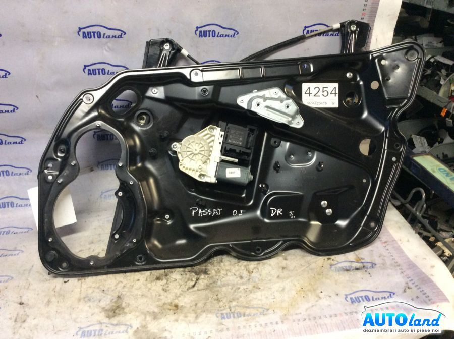 Macara Geam Dreapta Fata Anglia Volkswagen PASSAT 3C2 2005