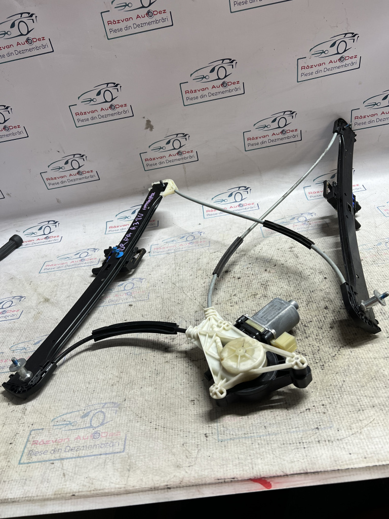 Macara geam dreapta fata Audi A3 8V Hatchback 2016, 8V4837462