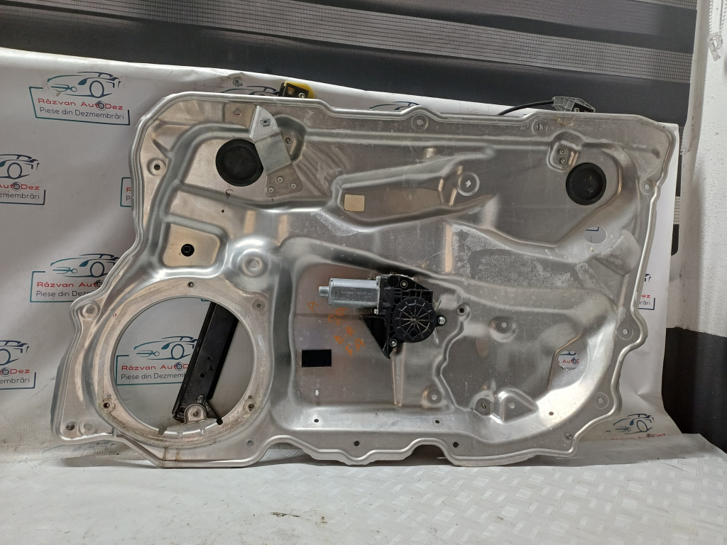 Macara geam dreapta fata Audi A8 - Motorina 2005, 4E0837850B