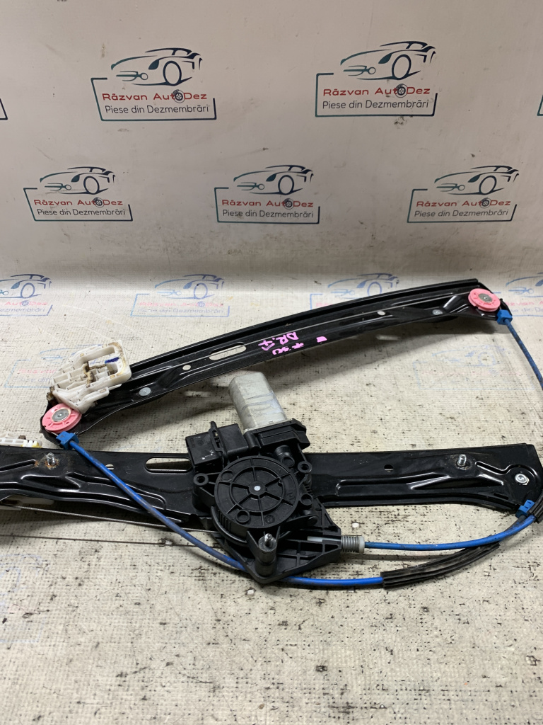 Macara geam dreapta fata BMW 320 F30 - Motorina 2012, -