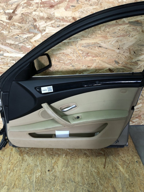 Macara geam dreapta fata BMW E60 Bej sedan 2008 (cod intern: 15604)