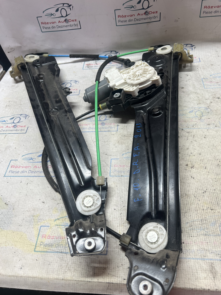 Macara geam dreapta fata BMW F10 2013