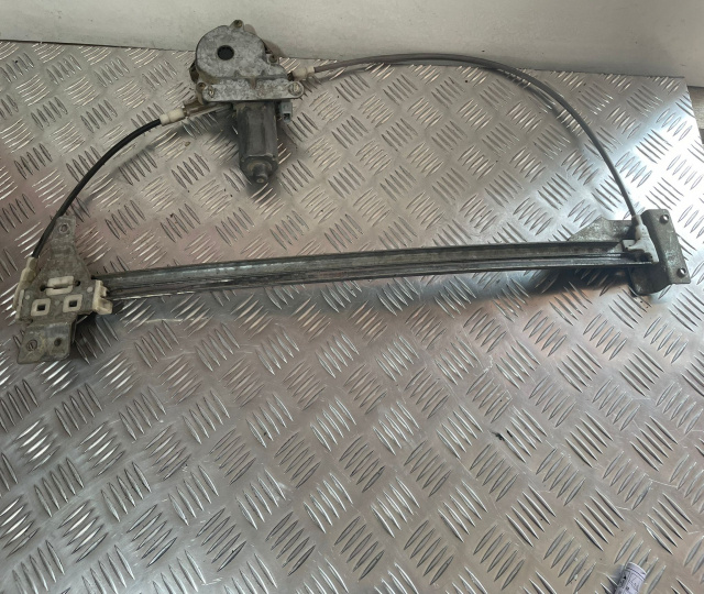 Macara geam dreapta fata Bosch 0130821666 Mercedes-Benz Vito W638 [1996 - 2003]