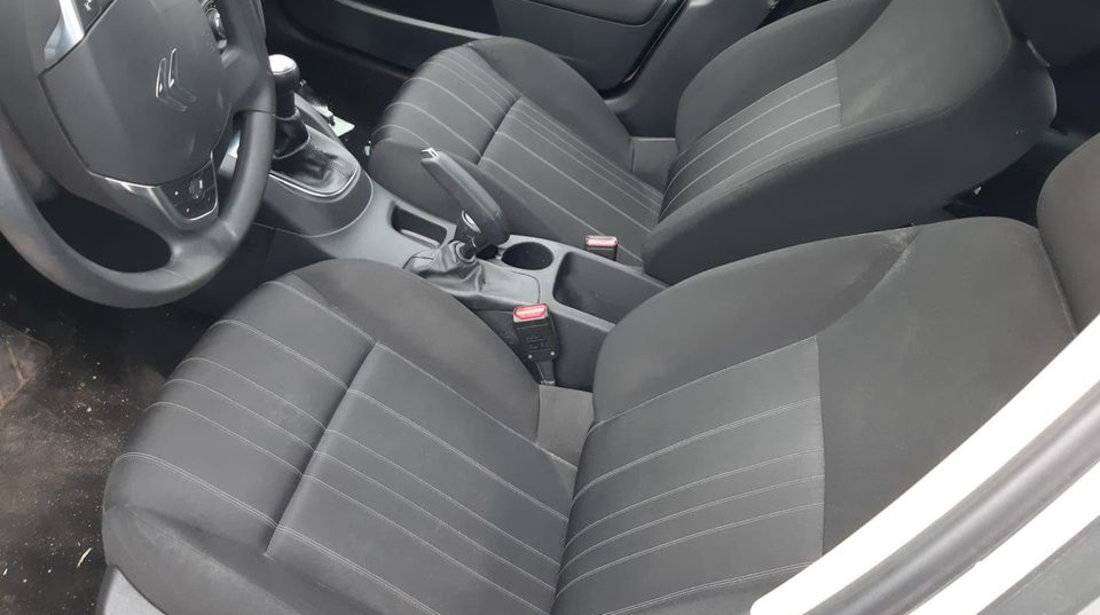 Macara geam dreapta fata Citroen C4 2013 hatchback 1.4i