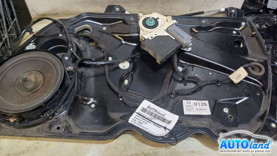 Macara Geam Dreapta Fata cu Motoras1k0959792g Volkswagen PASSAT Variant 3C5 2005