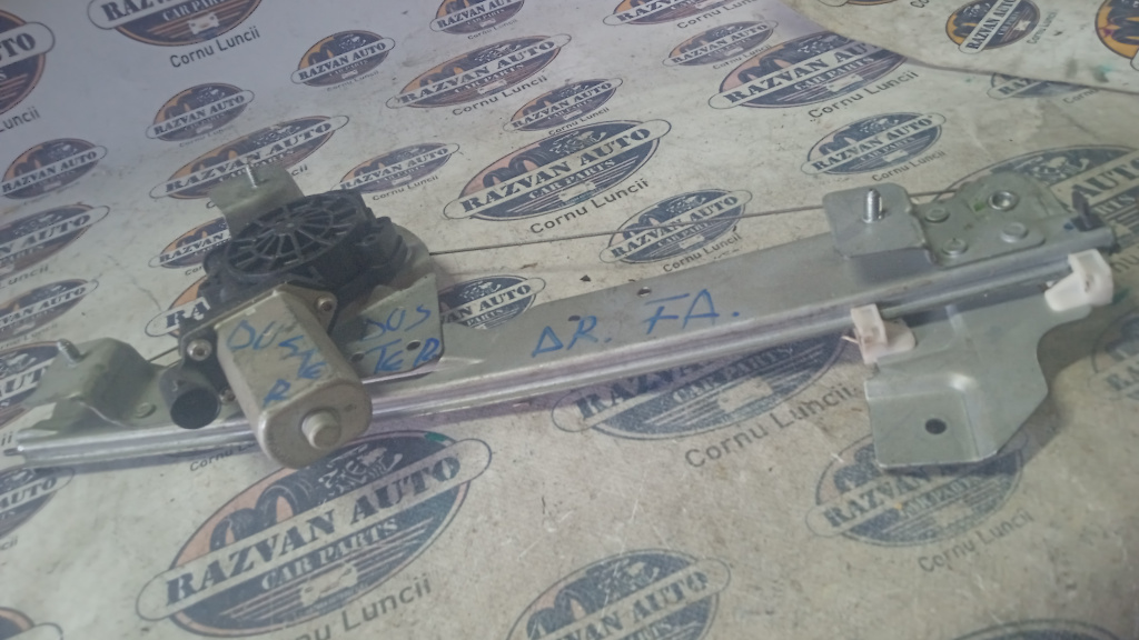 Macara geam dreapta fata Dacia Duster, 128000842K