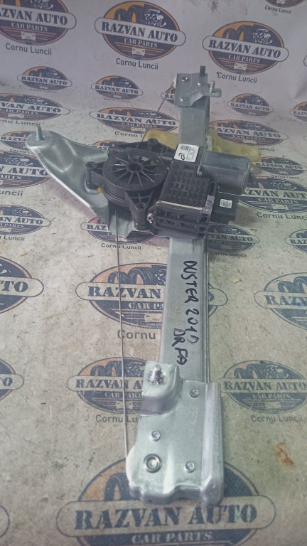 Macara geam dreapta fata Dacia Duster 2010