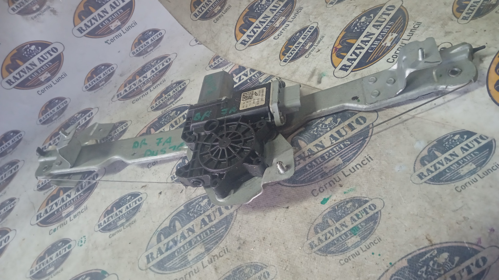 Macara geam dreapta fata Dacia Duster 2017, 12800155102A