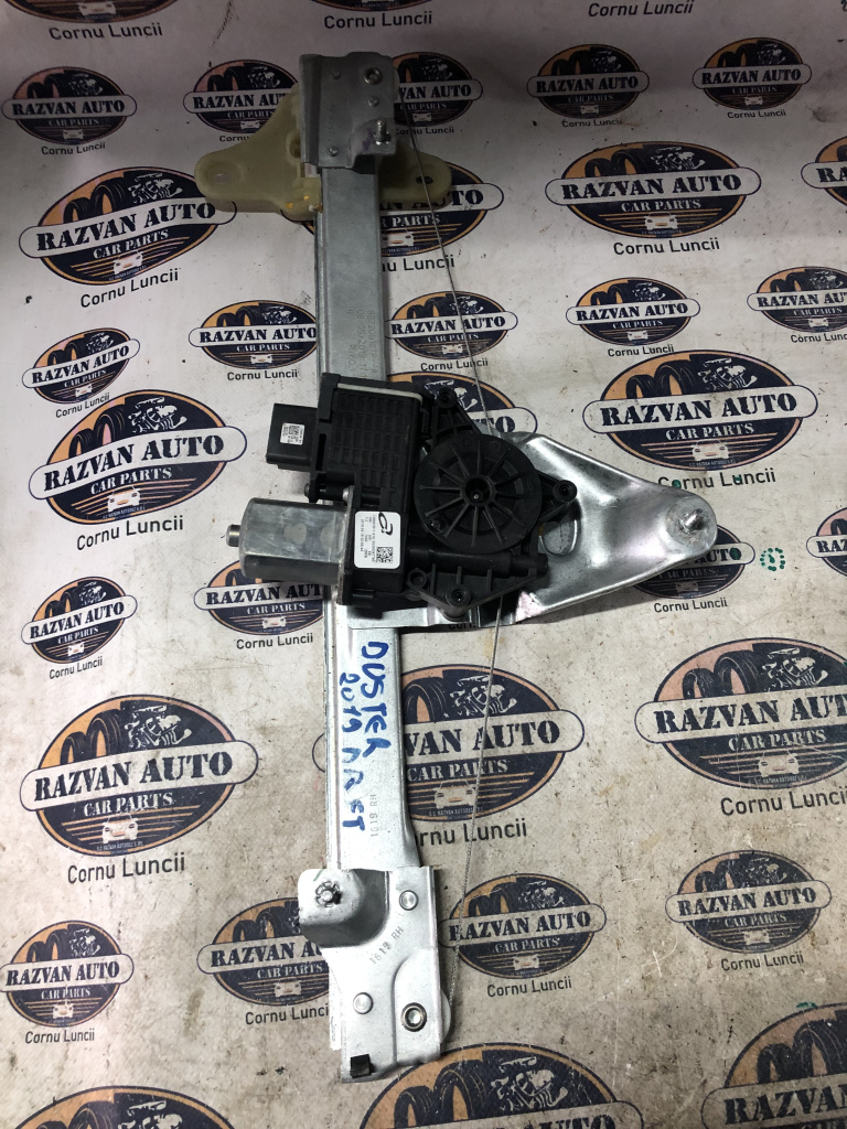 Macara geam dreapta fata Dacia Duster 2019, 807205167R