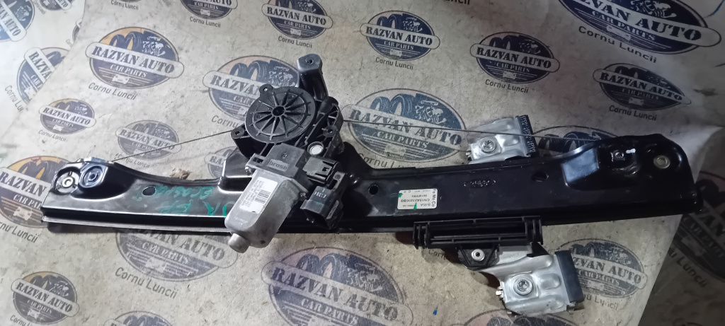 Macara geam dreapta fata Ford Ecosport 2015