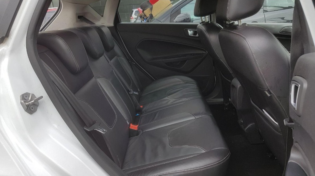 Macara geam dreapta fata Ford Fiesta 6 2014 Hatchback 1.6 TDCI (95PS)