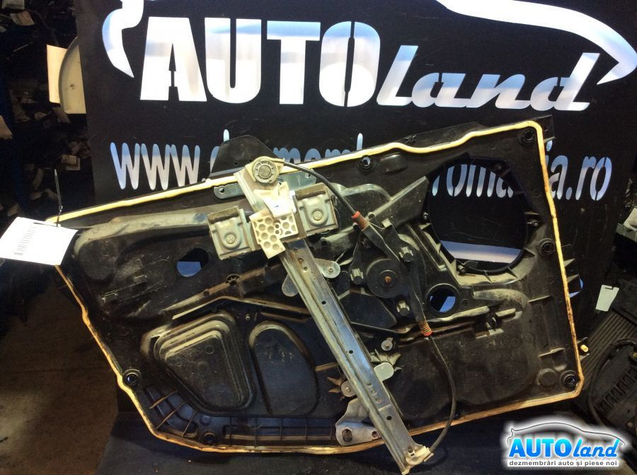 Macara Geam Dreapta Fata Ford FIESTA V JH ,JD 2001