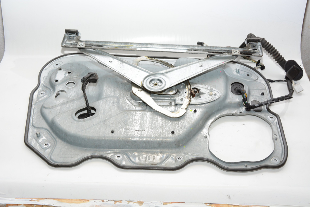Macara Geam Dreapta,fata Ford FOCUS Mk 2 2005 - 2010 994761105