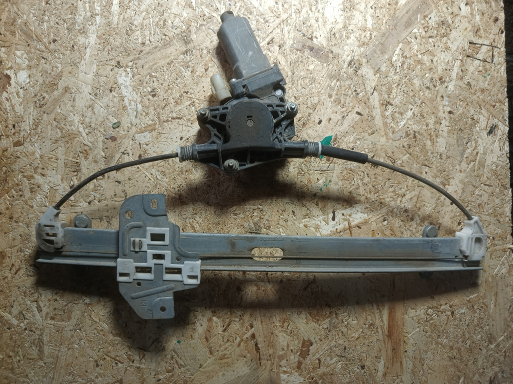 Macara Geam Dreapta Fata Hyundai Accent 3 (Mc) 2005-2010 4 Portiere Electrica