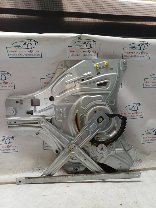 Macara geam dreapta fata Hyundai ix35 - Motorina 2012, 824802Y400