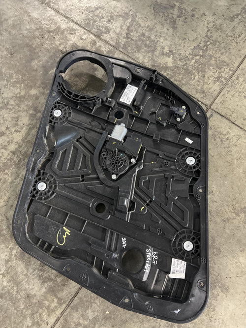 Macara geam dreapta fata Kia Sportage - Motorina 2017, 82480F1530