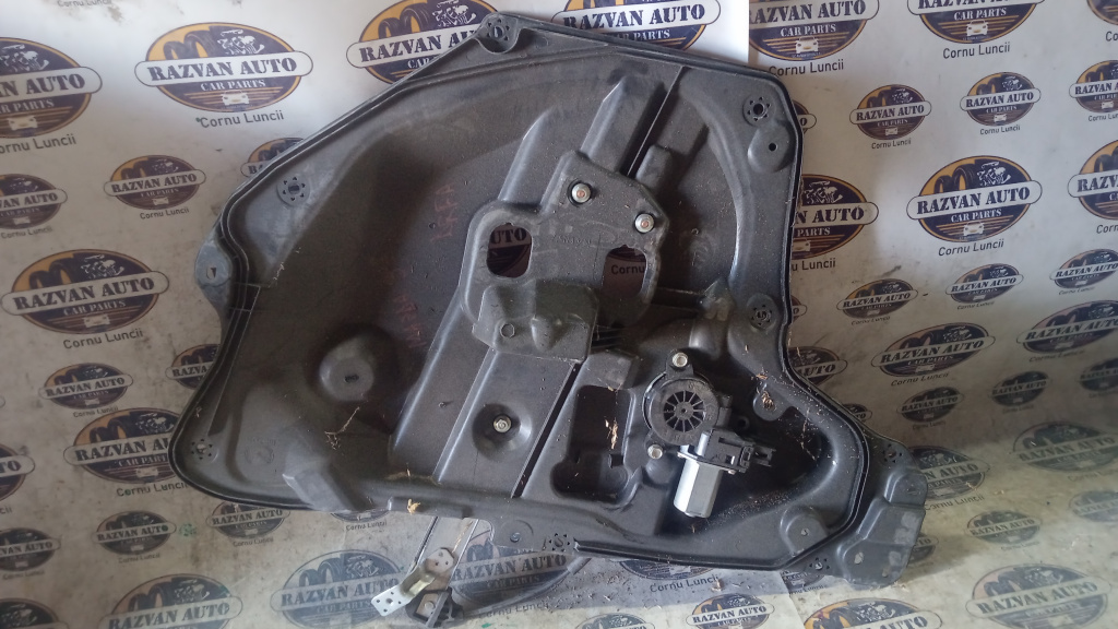 Macara geam dreapta fata Mazda 3 2013