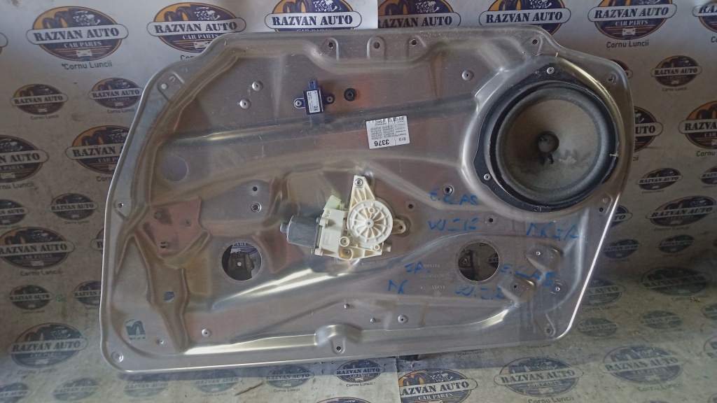 Macara geam dreapta fata Mercedes E-Class W212 2010, 963758102