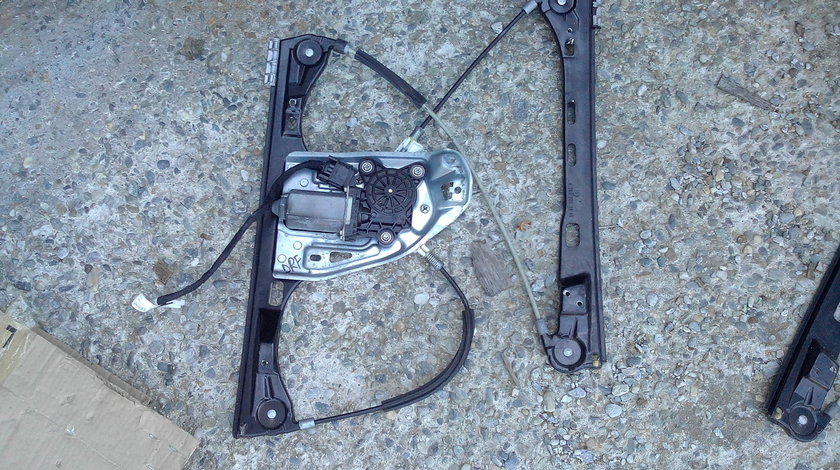 Macara geam dreapta fata Mercedes W203