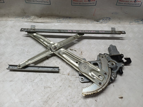 Macara geam dreapta fata Mitsubishi Outlander - Motorina 2008, -