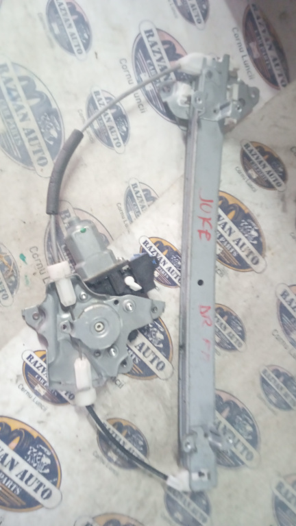 Macara geam dreapta fata Nissan Juke 2011, 80730JX00C