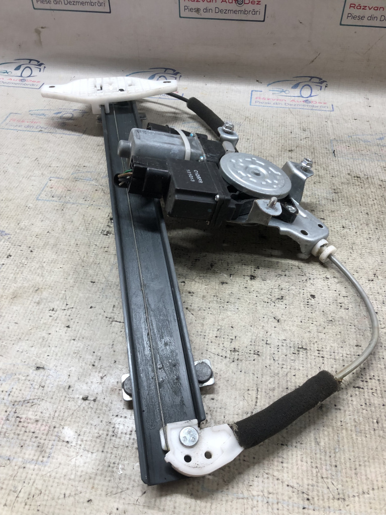 Macara geam dreapta fata Opel Antara 2012