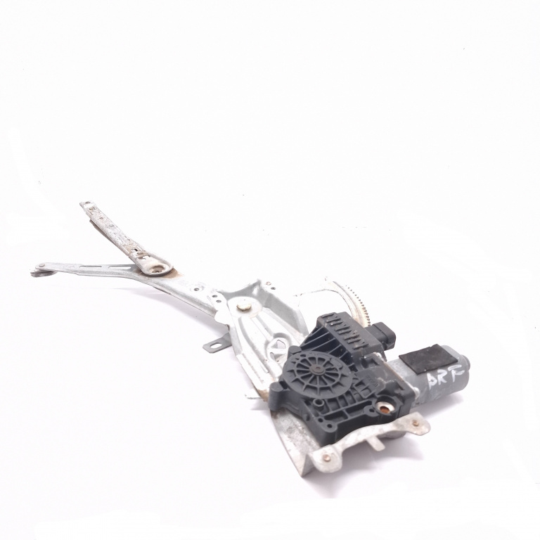 Macara Geam Dreapta Fata Opel Astra H 2004-2012 Electrica A330013100418, A3300-13100418, A330013100418Rh, A330513100406, A3305-13100406, A330513100406Rh, A331093306469, A3310-93306469, A331093306469Rh, 1713009647, 171300 9647, 6909572, 690 9572, 9440