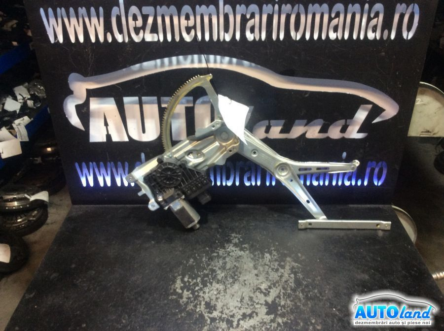 Macara Geam Dreapta Fata Opel ASTRA H 2004