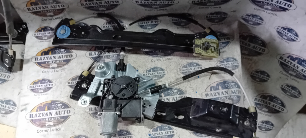 Macara geam dreapta fata Opel Astra J 2012, 915368104