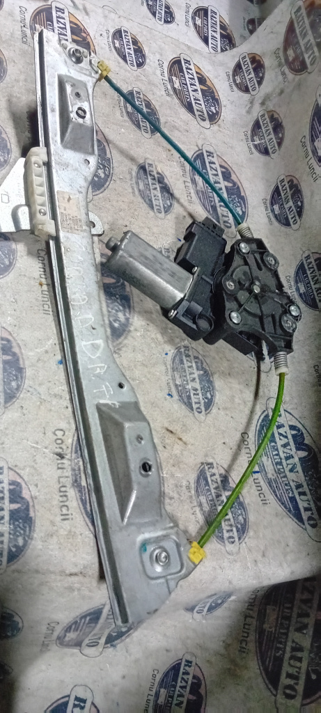 Macara geam dreapta fata Opel Corsa 2006