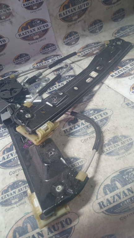 Macara geam dreapta fata Opel Insignia A 2011
