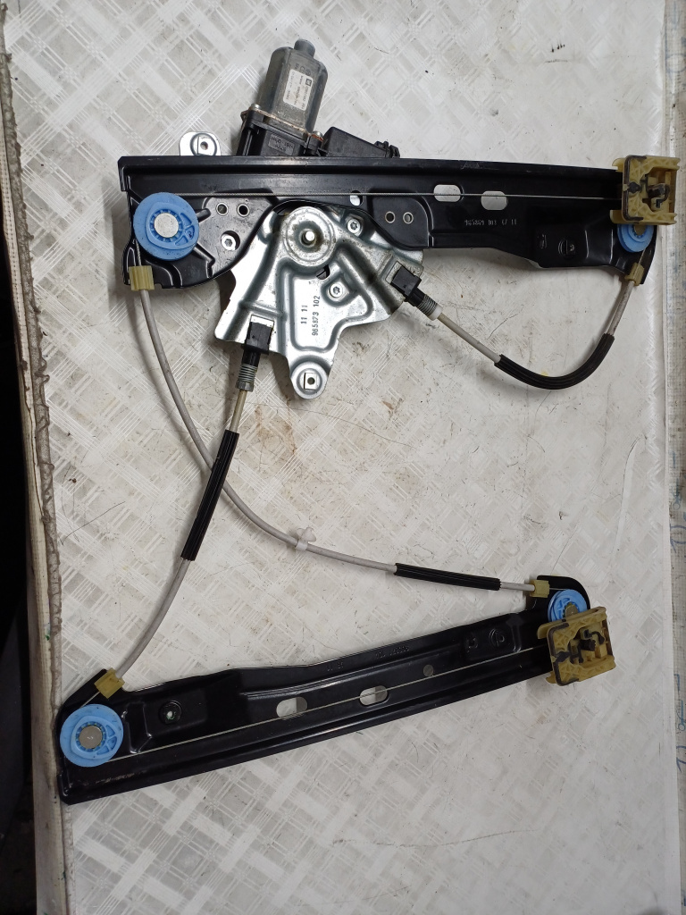 Macara geam dreapta fata Opel Insignia A