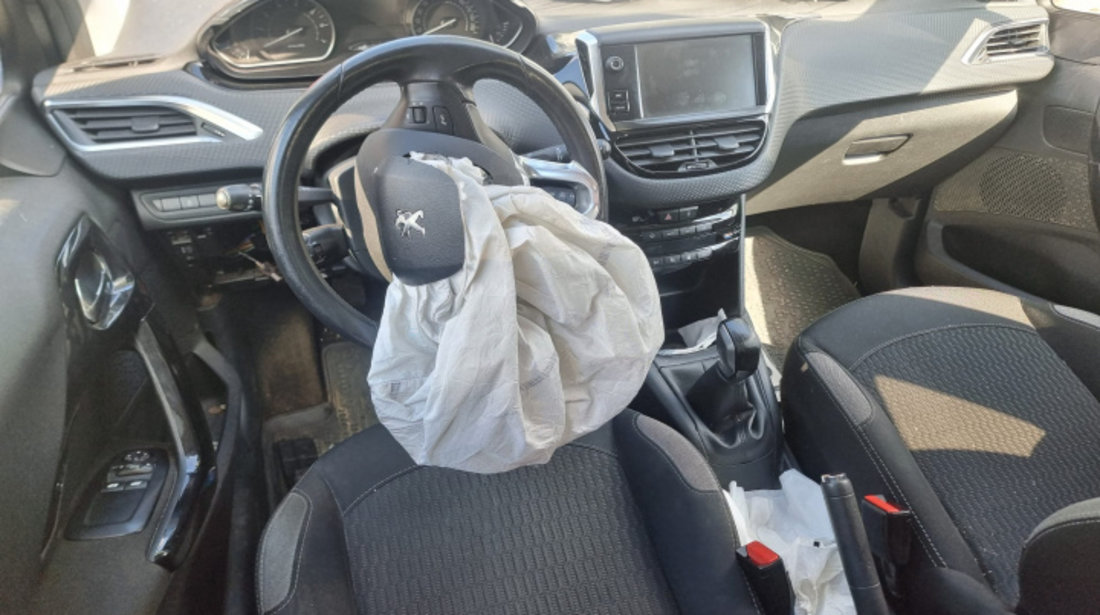 Macara geam dreapta fata Peugeot 208 2016 HatchBack 1.2 VTi HMZ (EB2F)