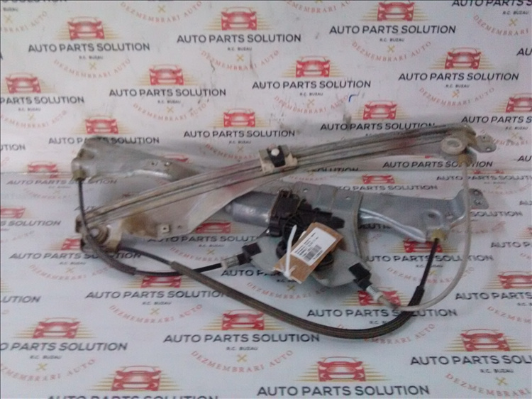 Macara geam dreapta fata RENAULT CLIO 3 an fabr.2011