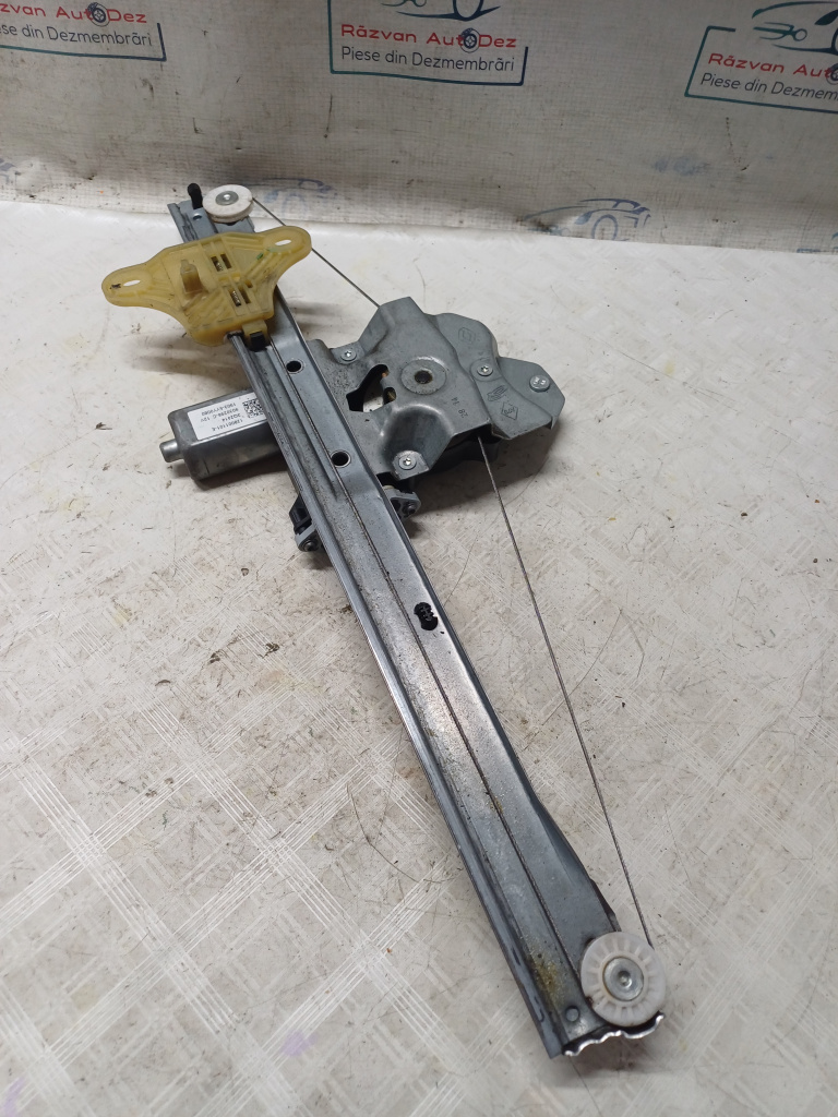 Macara geam dreapta fata Renault Clio 4 - Benzina 2018, 128001101E / 12800109102E