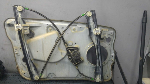 Macara geam dreapta fata skoda fabia 1 5y1837752e