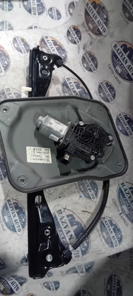 Macara geam dreapta fata Skoda Fabia 2 2010, 5J2837402J