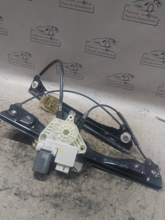 Macara geam dreapta fata Skoda RAPID 2013, 5JA837462 / 5JA959802J