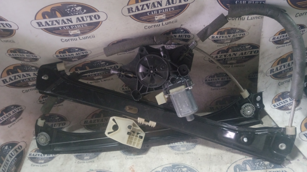 Macara geam dreapta fata Skoda Superb 3 2015, 3V0837462