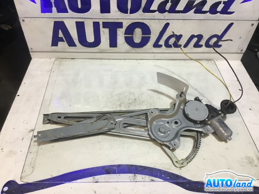Macara Geam Dreapta Fata Toyota AURIS ZE15, RE15 2006