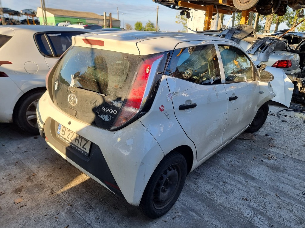 Macara geam dreapta fata Toyota Aygo 2017 2 hatchback 1.0 benzina